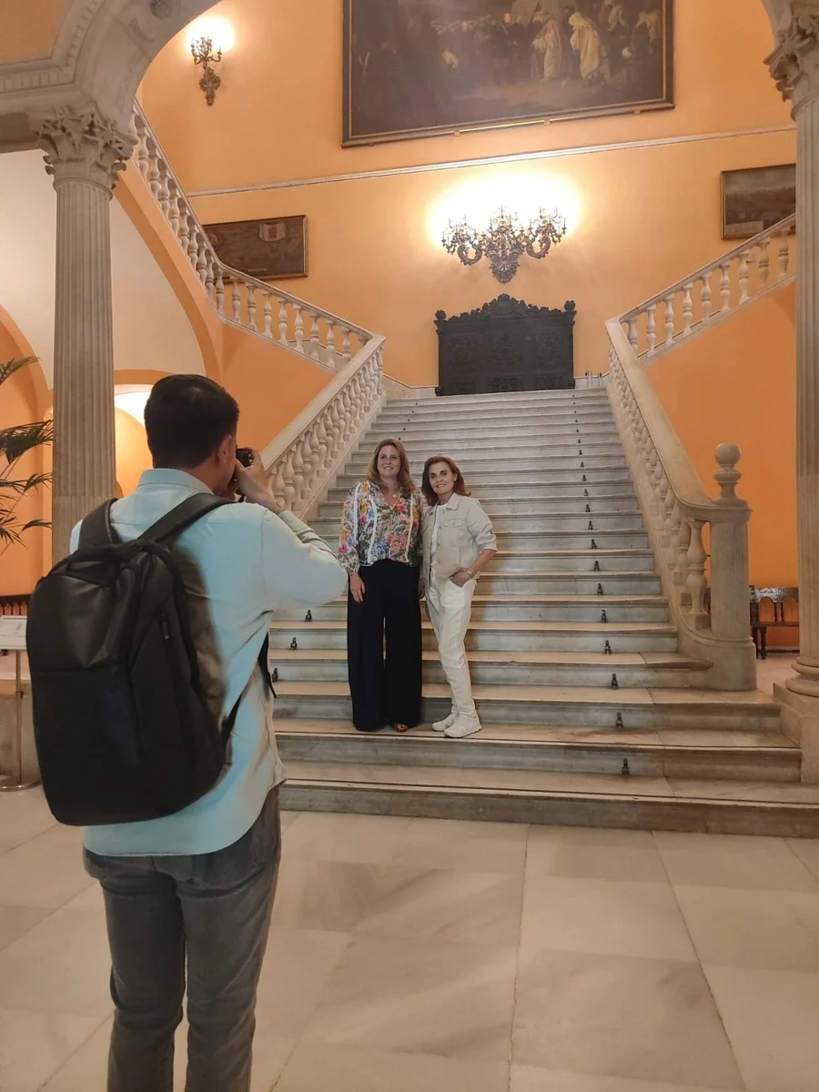 Mercedes Hayón Cohen during the official visit to Seville City Hall